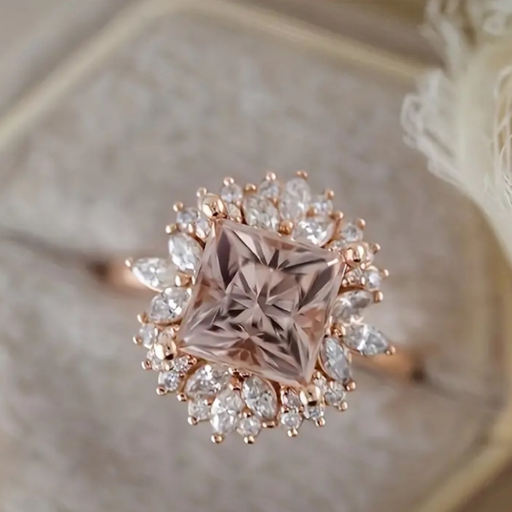 Elegant Promise Ring Sparkling Flower Design